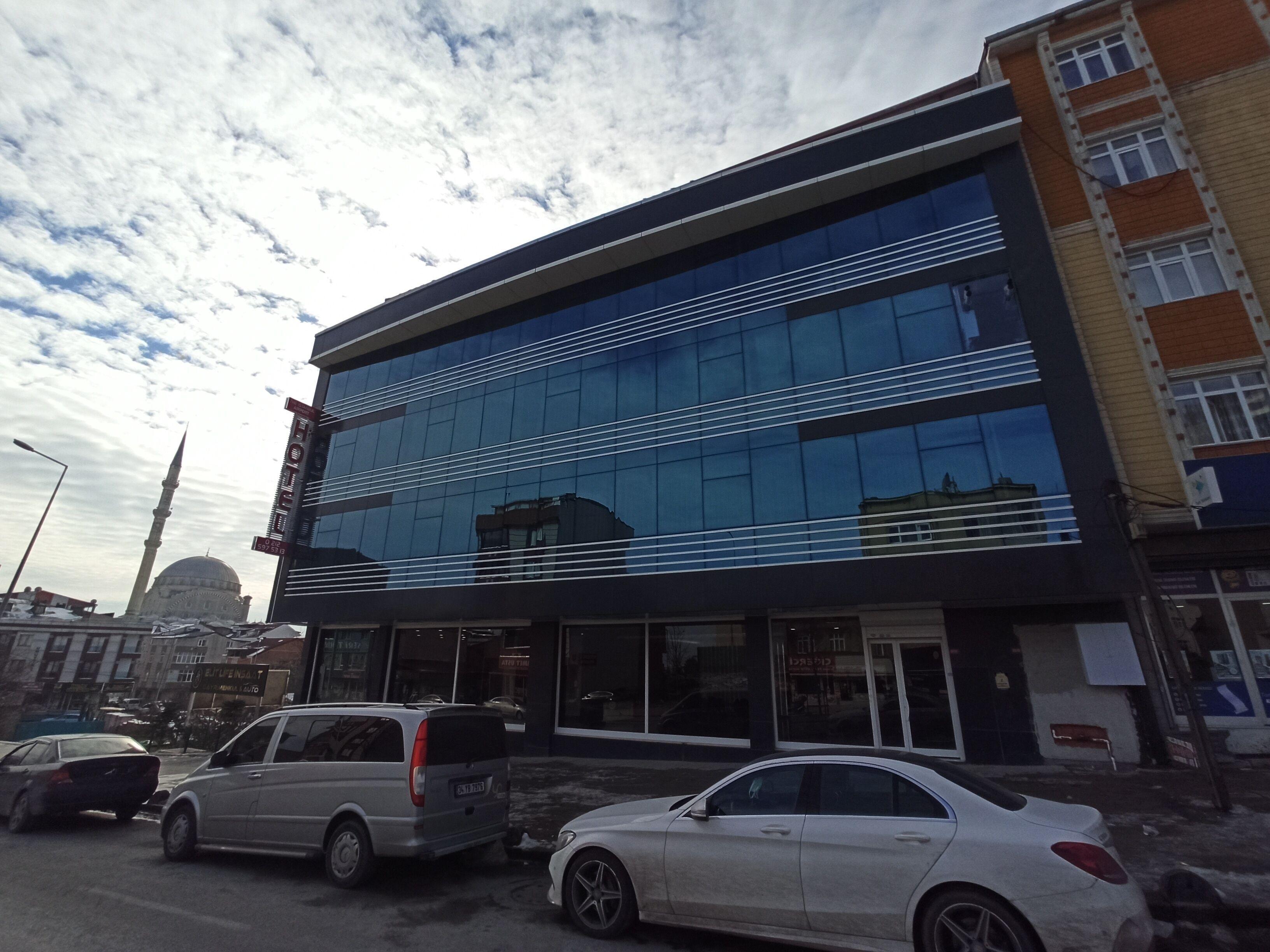 Skylon Airport Hotel — Fotoğraflar 1